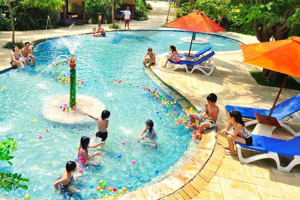 Swimming Pool Royale Serpong Residence